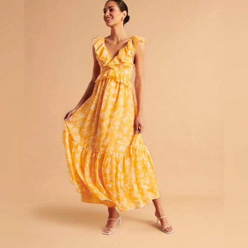 Abercrombie & Fitch Floral Maxi Dress in Peach
